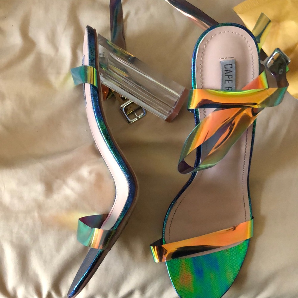 Cape robbin mermaid Perspex heels